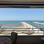 شقة Superbe T3 Traversant Avec Terrasse Face Au Chenal Vue Imperial 4 *