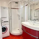 Superbe T3 Traversant Avec Terrasse Face Au Chenal Vue Imperial 4