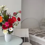 Superbe T3 Traversant Avec Terrasse Face Au Chenal Vue Imperial 4 شقة