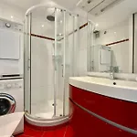 Superbe T3 Traversant Avec Terrasse Face Au Chenal Vue Imperial 4 شقة *