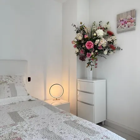Beautiful 2-bedroom Terrace Facing The Canal Sea Vew Imperial 4 Le Grau-du-Roi