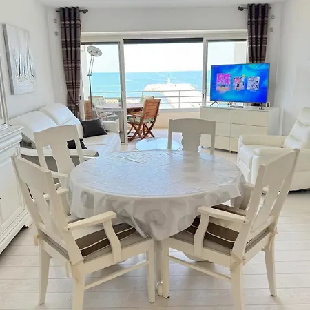 Daire Superbe T3 Traversant Avec Terrasse Face Au Chenal Vue Imperial 4