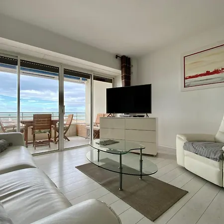 Daire Superbe T3 Traversant Avec Terrasse Face Au Chenal Vue Imperial 4