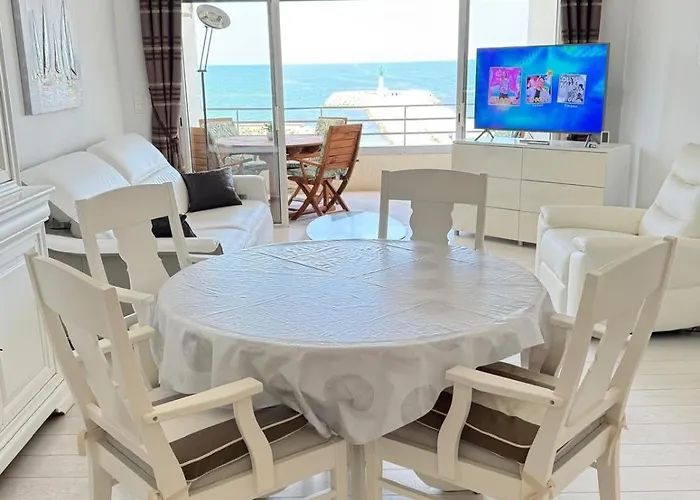 Apartment Superbe T3 Traversant Avec Terrasse Face Au Chenal Vue Imperial 4