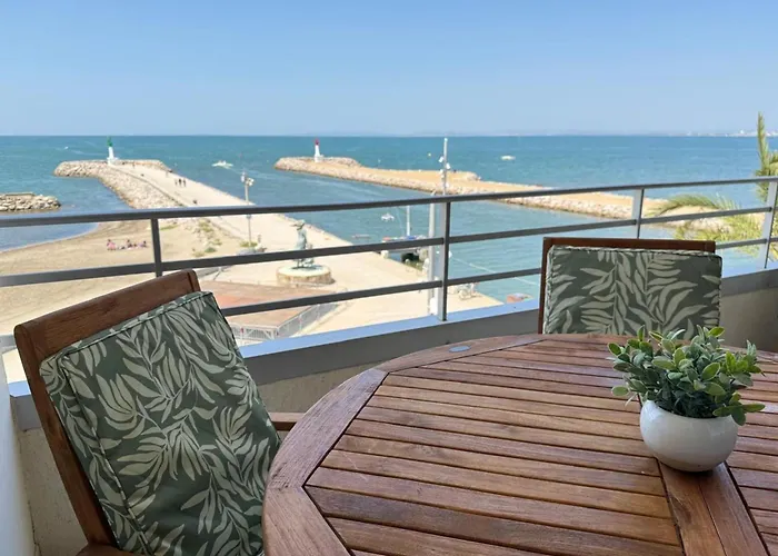 Superbe T3 Traversant Avec Terrasse Face Au Chenal Vue Imperial 4 Apartment Le Grau-du-Roi