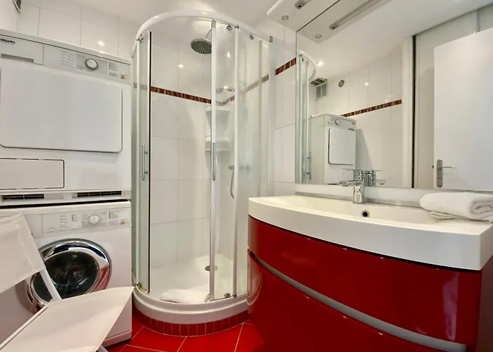Superbe T3 Traversant Avec Terrasse Face Au Chenal Vue Imperial 4 Apartment *