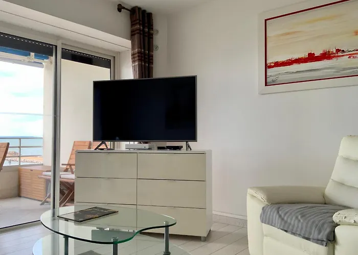 Superbe T3 Traversant Avec Terrasse Face Au Chenal Vue Imperial 4 Apartment *